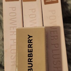 Kylie Cosmetics Power Plush Concealers (3) and Burberry Primer (1)